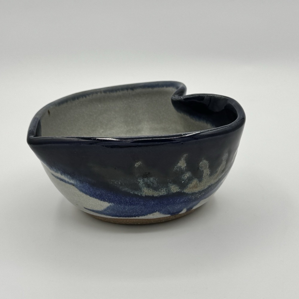 Studio‎ Pottery Heart Bowl Signed 2000 Blue Gray Handmade Dish Art Pottery - Picture 4 of 10